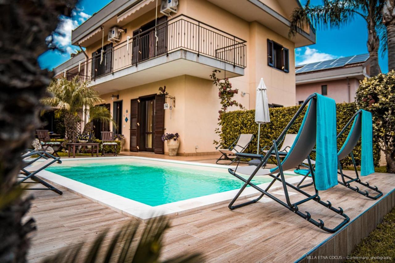 Casa vacanze ETNA COCUS Santa Venerina Exterior foto