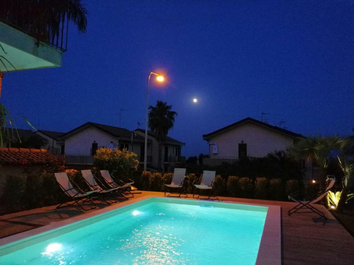 Casa vacanze ETNA COCUS Santa Venerina Exterior foto
